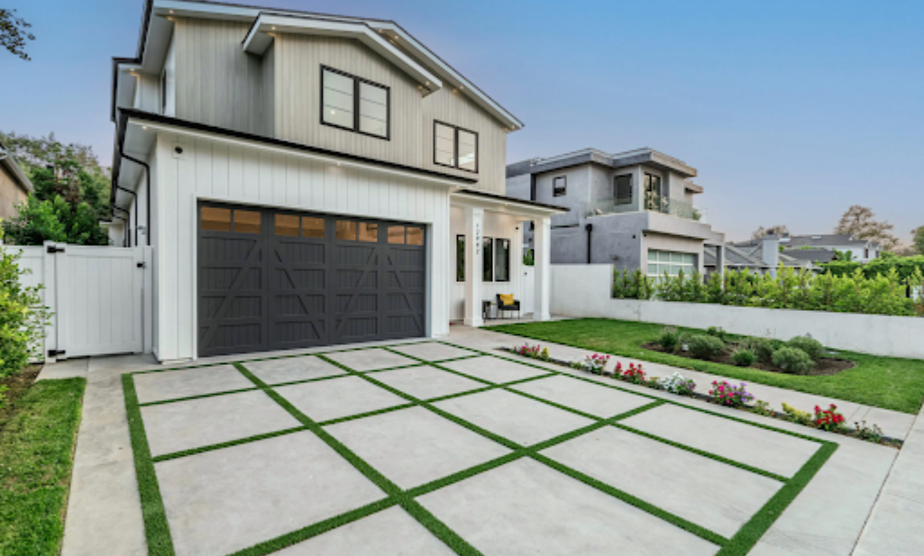 custom home builders LA