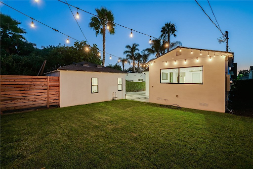 Outdoor Living & Backyard Renovation