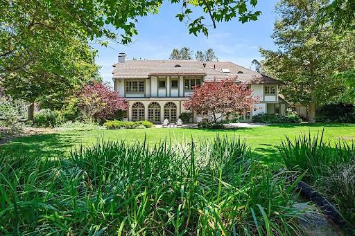 Outdoor Living & Backyard Renovation