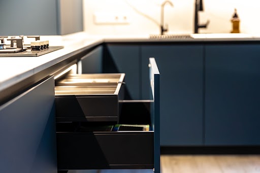 custom-kitchen-storage-soft-close-drawers